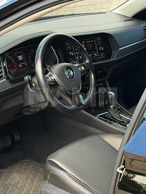 Volkswagen Jetta 2019  - изображение 5