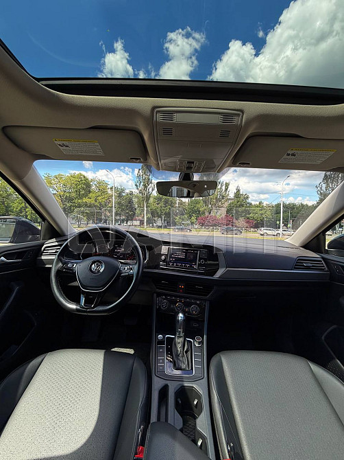 Volkswagen Jetta 2019  - изображение 3