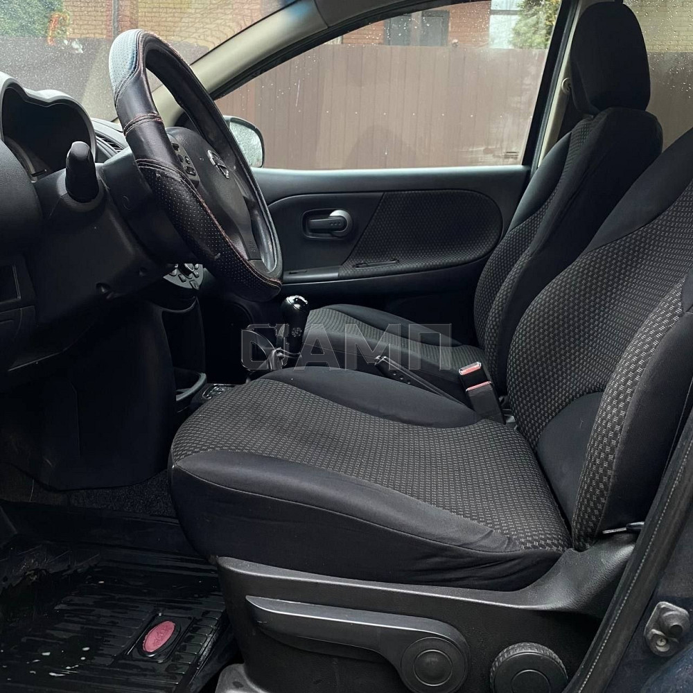 Nissan Note 2006 Докучаевск - изображение 1