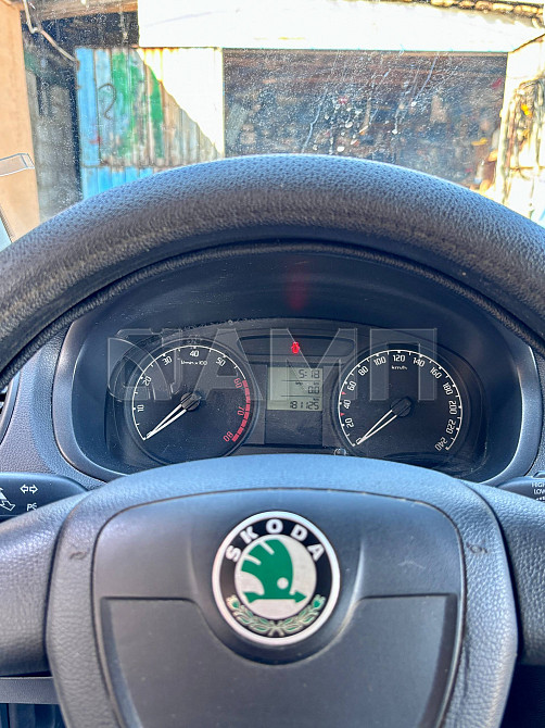 Skoda Fabia 2009  - изображение 3