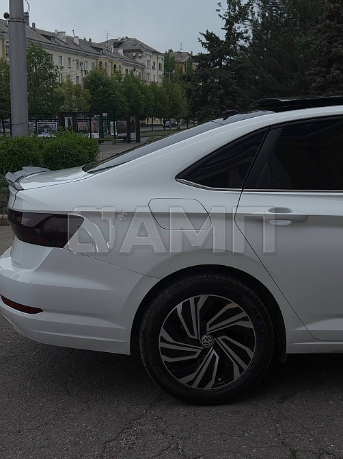 Volkswagen Jetta 2020  - изображение 4