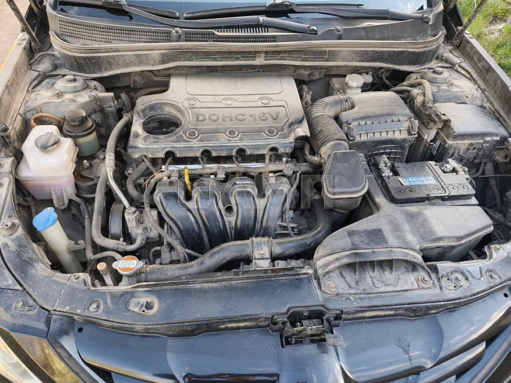 Hyundai Sonata 2011  - изображение 1
