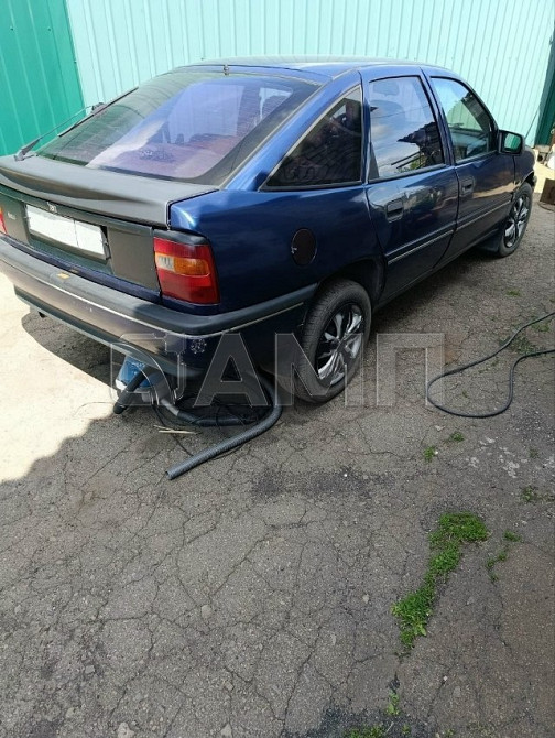 Opel Vectra 1992 Горловка - изображение 2