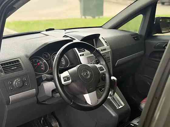 Opel Zafira B 2012 