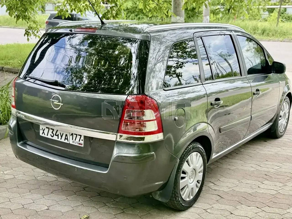 Opel Zafira B 2012  - изображение 4