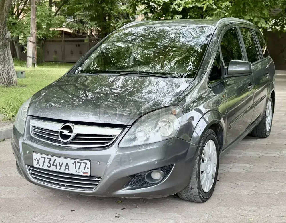 Opel Zafira B 2012  - изображение 6
