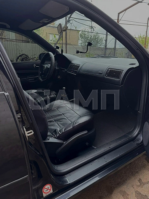 Volkswagen Golf  - изображение 4