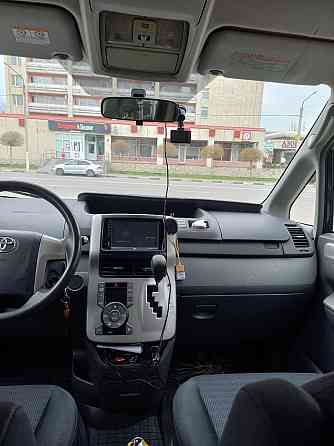 Toyota Voxy 2008 Мариуполь