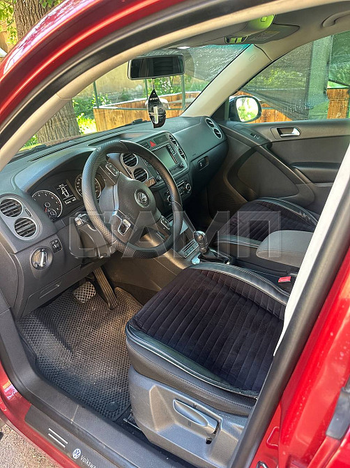 Volkswagen Tiguan 2010  - изображение 2