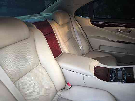 Lexus LS460L 2008 