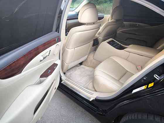 Lexus LS460L 2008 