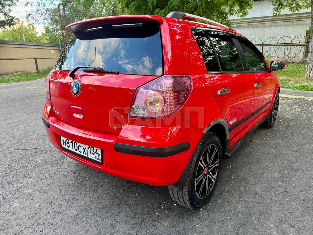 Geely MK Cross 2012  - изображение 5
