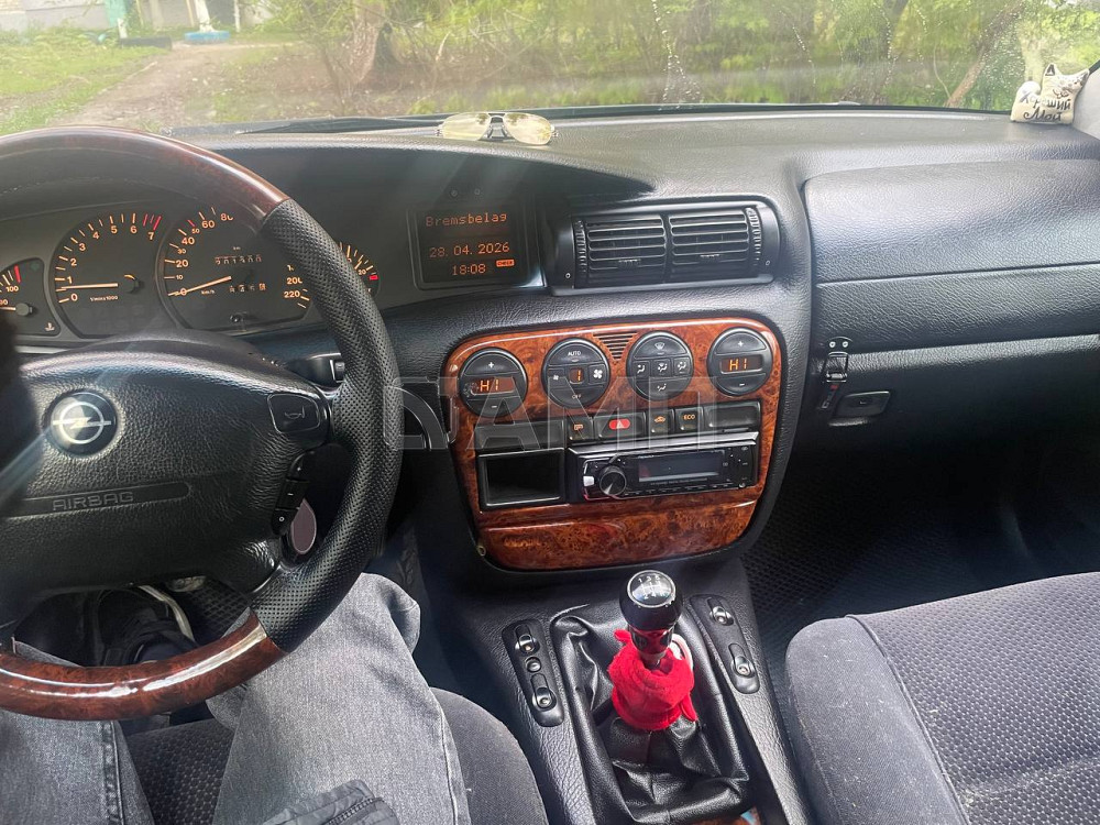 Opel Omega B 1998 Луганск - изображение 1