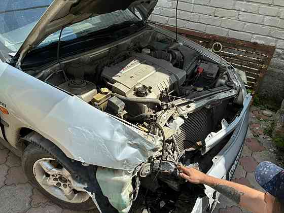 Mitsubishi Carisma 1999 Макеевка