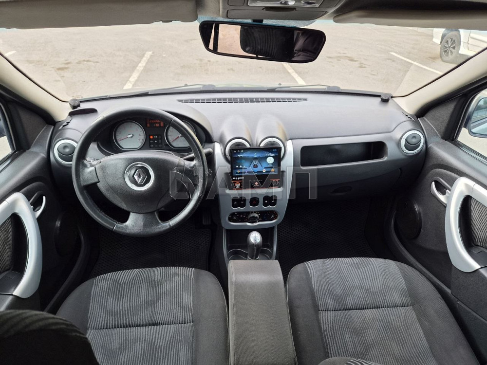 Renault Logan 2013  - изображение 2