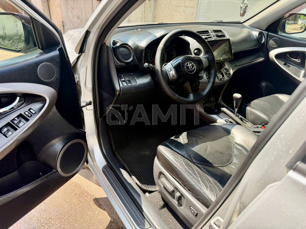 Toyota RAV4 2008  - изображение 2