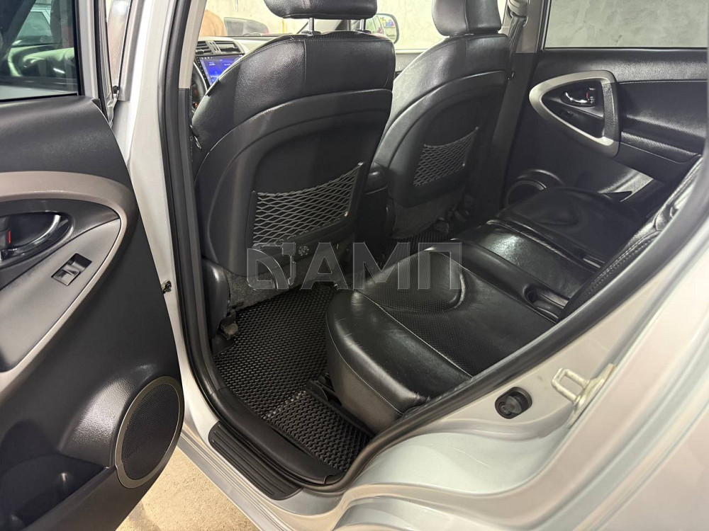 Toyota RAV4 2008  - изображение 1