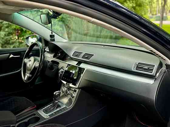 Volkswagen Passat 2012 Донецк