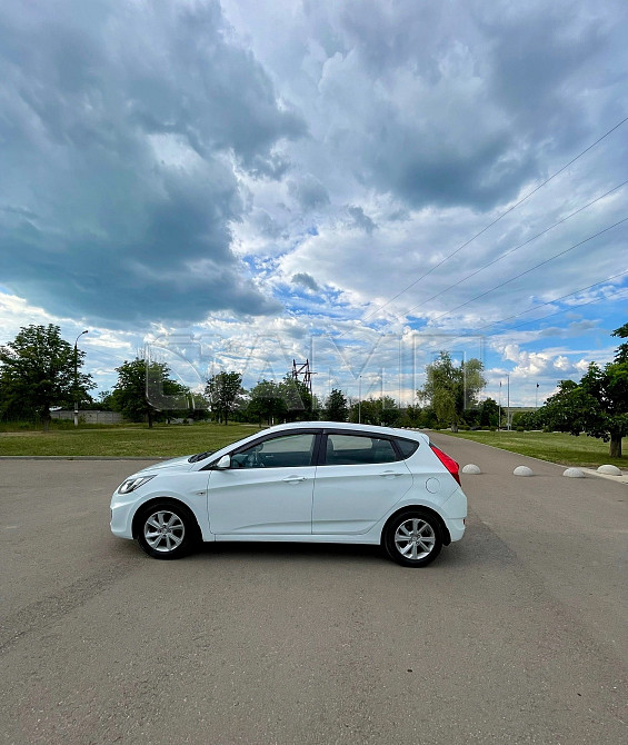 Hyundai Solaris 2012 Краснодон - изображение 4