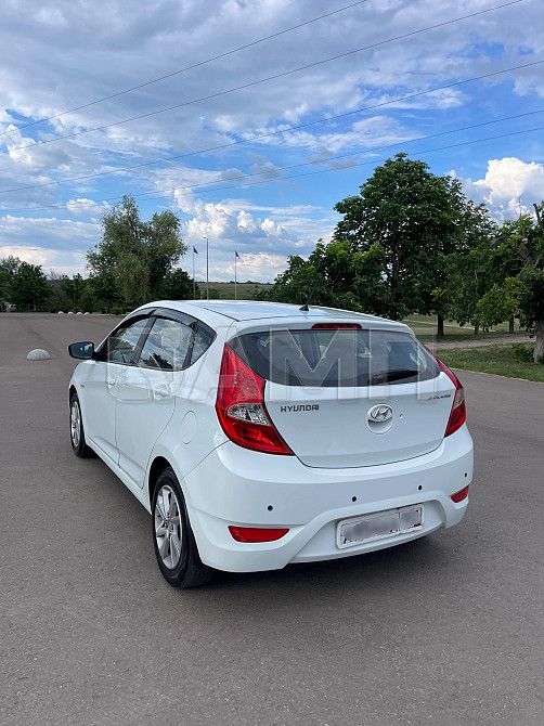 Hyundai Solaris 2012 Краснодон - изображение 9
