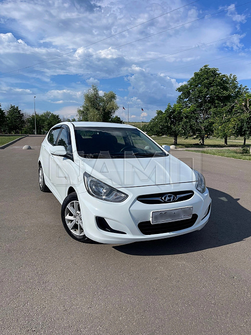 Hyundai Solaris 2012 Краснодон - изображение 10