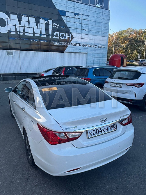 Hyundai Sonata 2011  - изображение 2