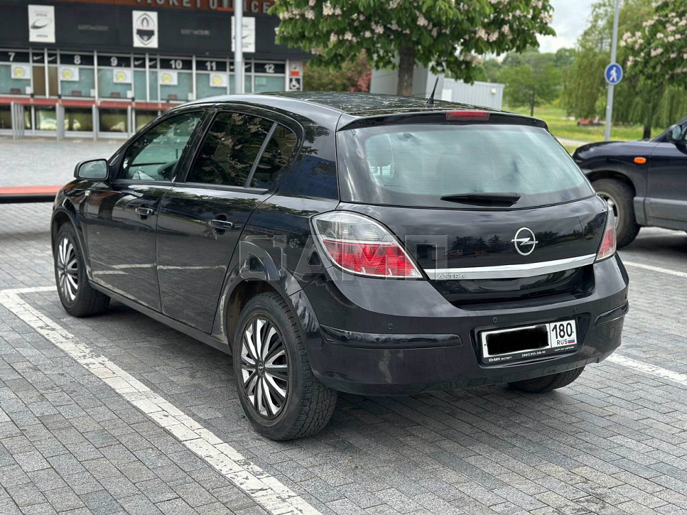 Opel Astra H 2011  - изображение 8