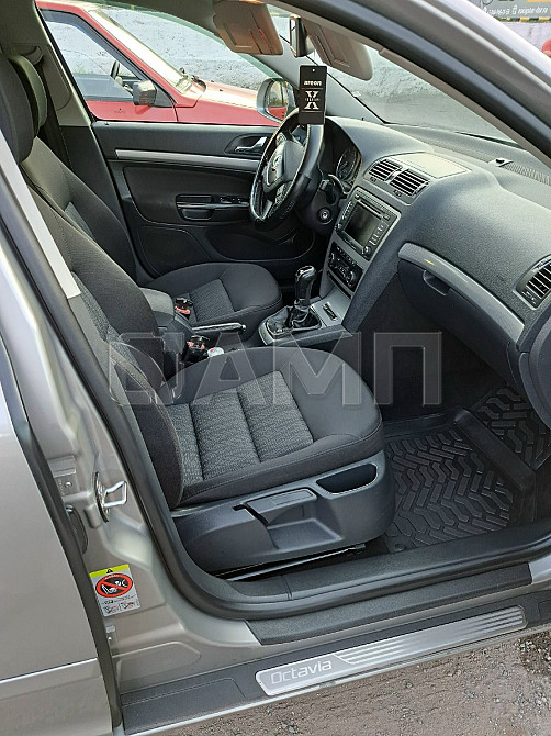 Skoda Octavia 2011  - изображение 2