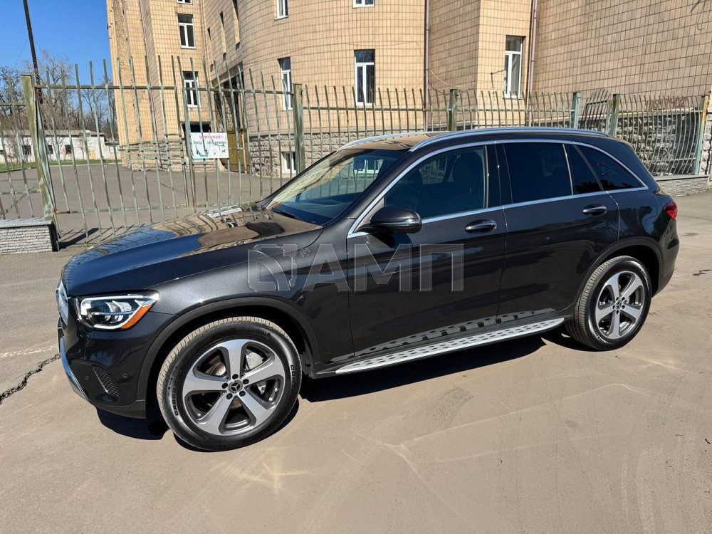 Mercedes GLC 300 4MATIC (X253) 2020  - изображение 2