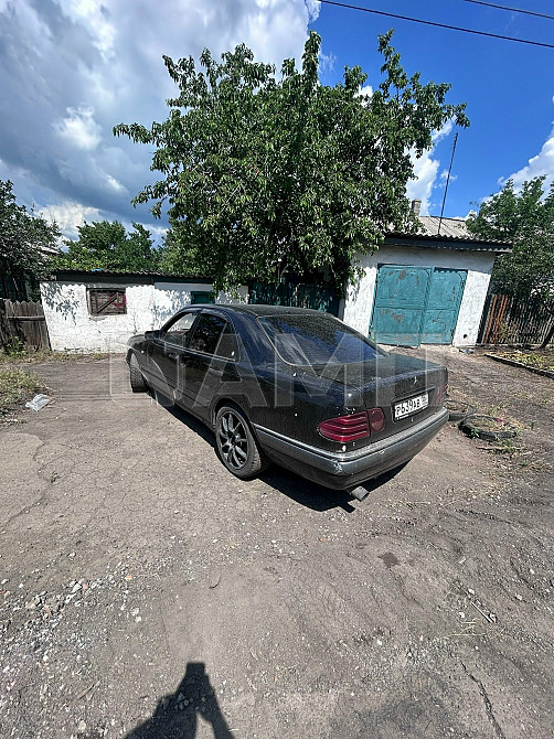 Mercedes E200 1998  - изображение 2
