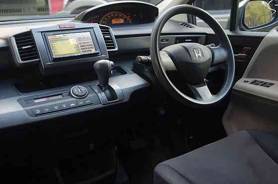 Продам Honda Freed Новосибирск