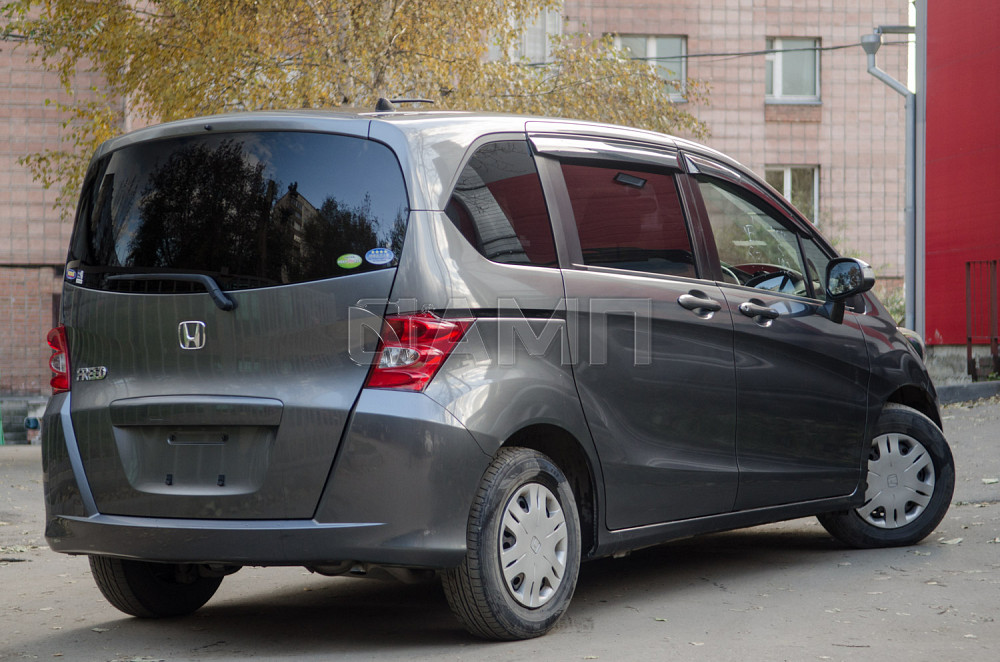 Продам Honda Freed Новосибирск - изображение 2