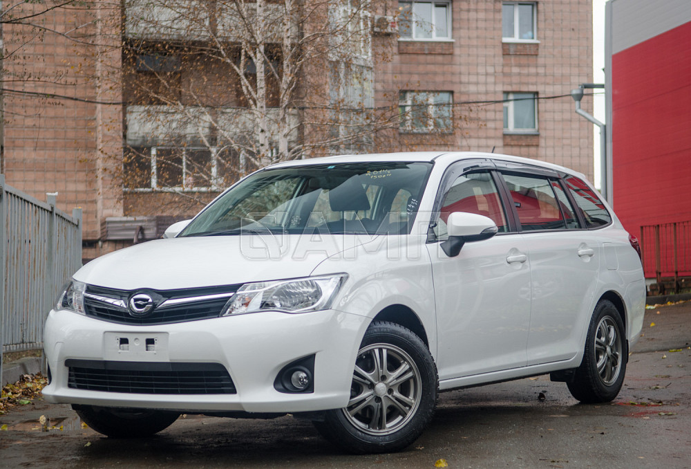Продам Toyota Corolla Fielder Новосибирск - изображение 1