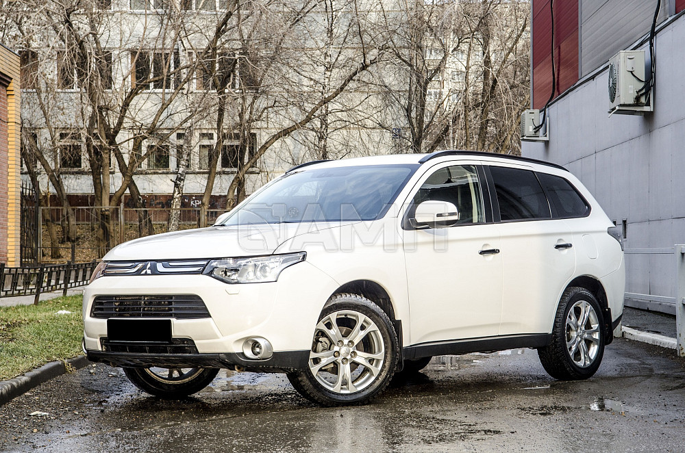 Продам Mitsubishi Outlander Новосибирск - изображение 1