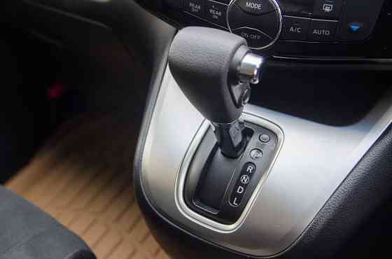 Продам Nissan Serena Новосибирск