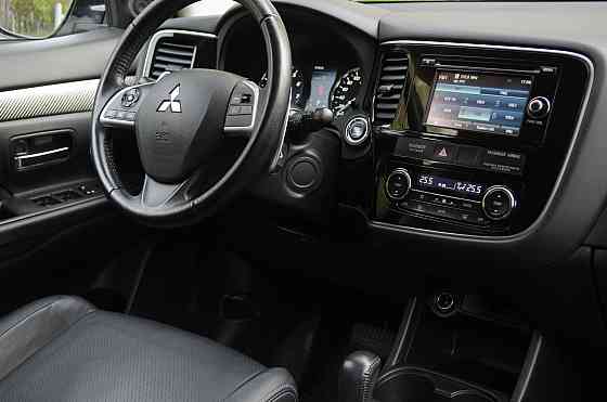 Продам Mitsubishi Outlander Новосибирск