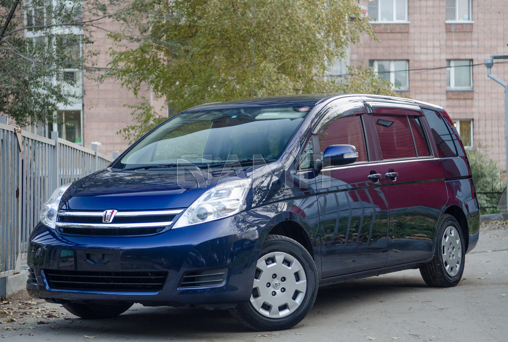 Продам Toyota Isis Новосибирск - изображение 1