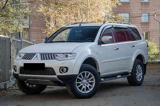 Продам Mitsubishi Pajero Sport Новосибирск