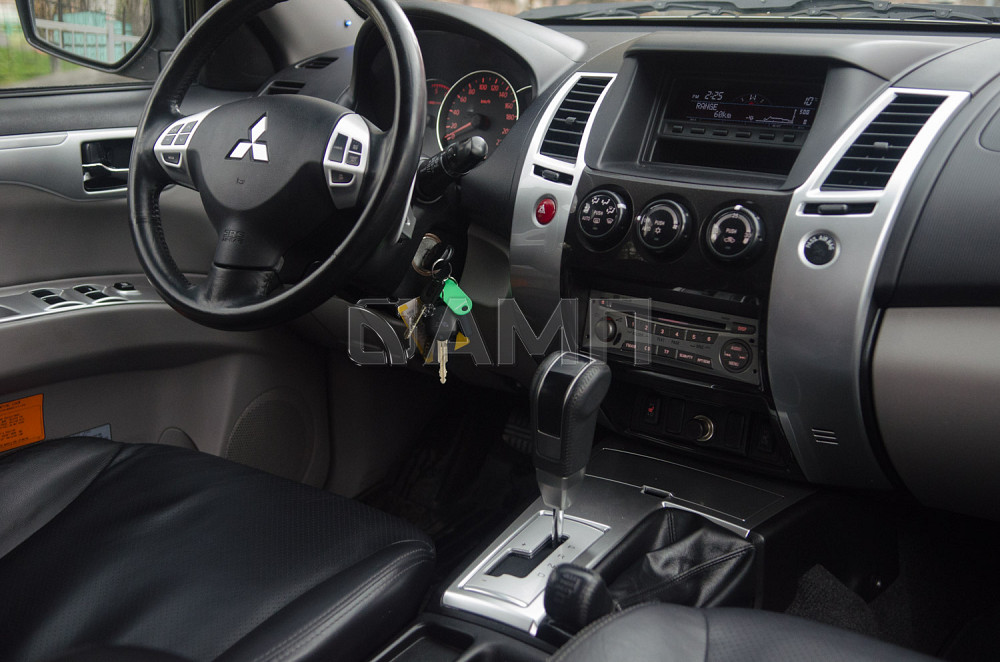 Продам Mitsubishi Pajero Sport Новосибирск - изображение 3