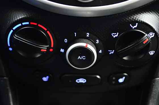 Продам Hyundai Solaris Новосибирск