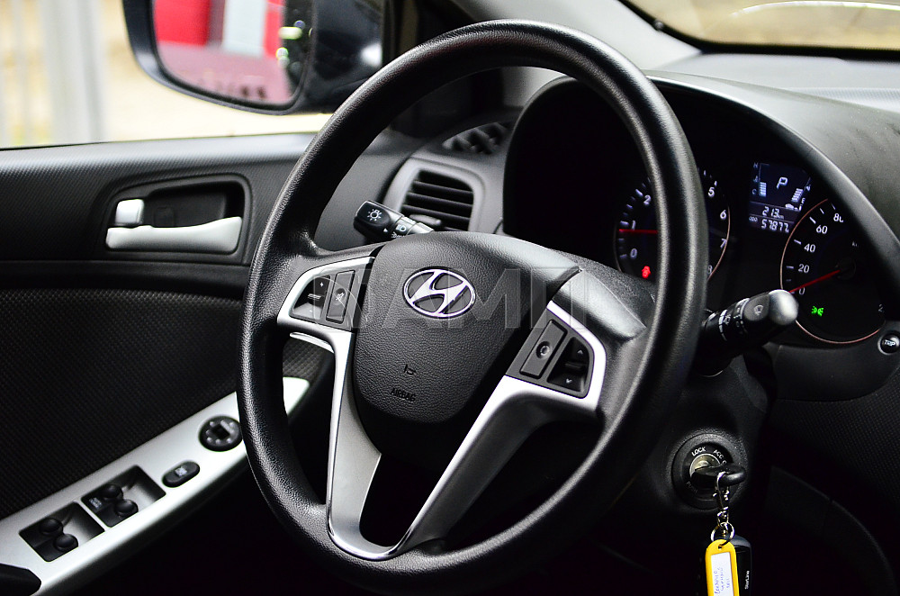 Продам Hyundai Solaris Новосибирск - изображение 7