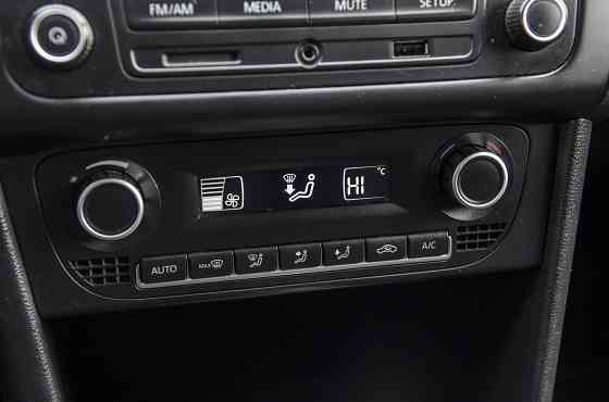 Продам Volkswagen Polo Новосибирск