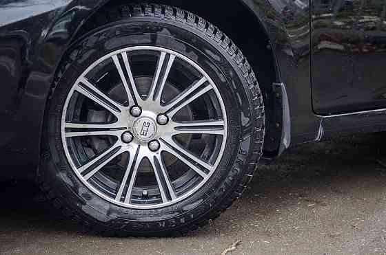 Продам Hyundai Solaris Новосибирск