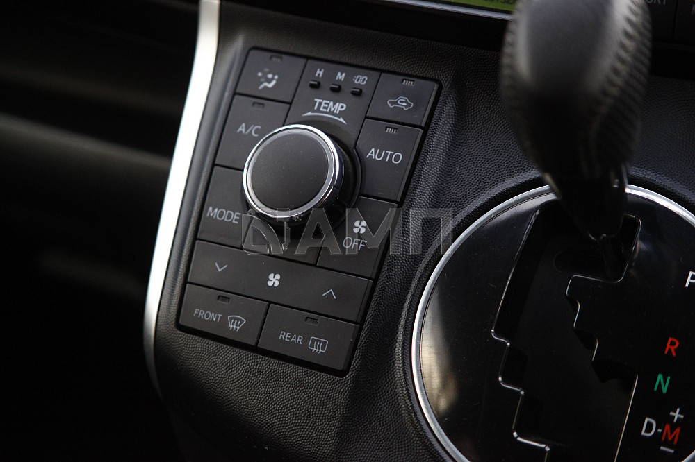 Продам Toyota Wish Новосибирск - изображение 8