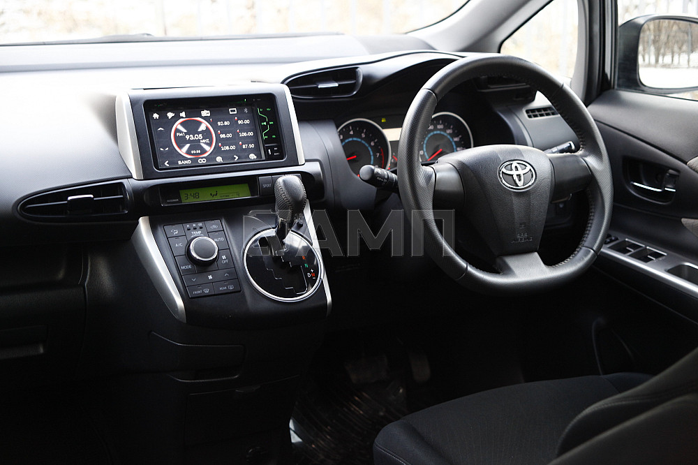 Продам Toyota Wish Новосибирск - изображение 3