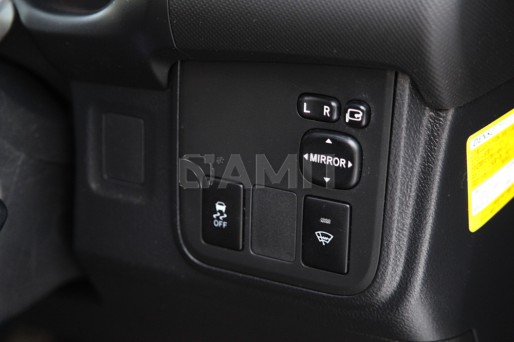 Продам Toyota Wish Новосибирск - изображение 6