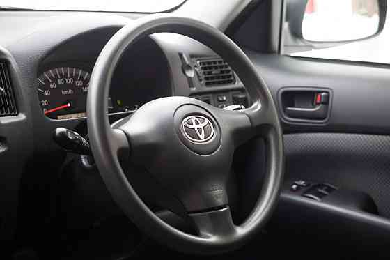 Продам Toyota Succeed Новосибирск