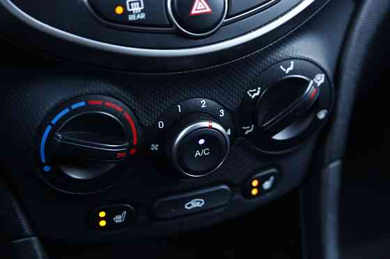 Продам Hyundai Solaris Новосибирск