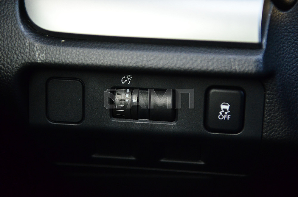 Продам Subaru XV Новосибирск - изображение 4