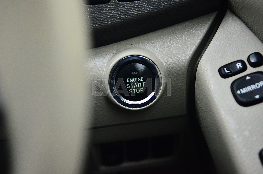 Продам Toyota Isis Новосибирск - изображение 8